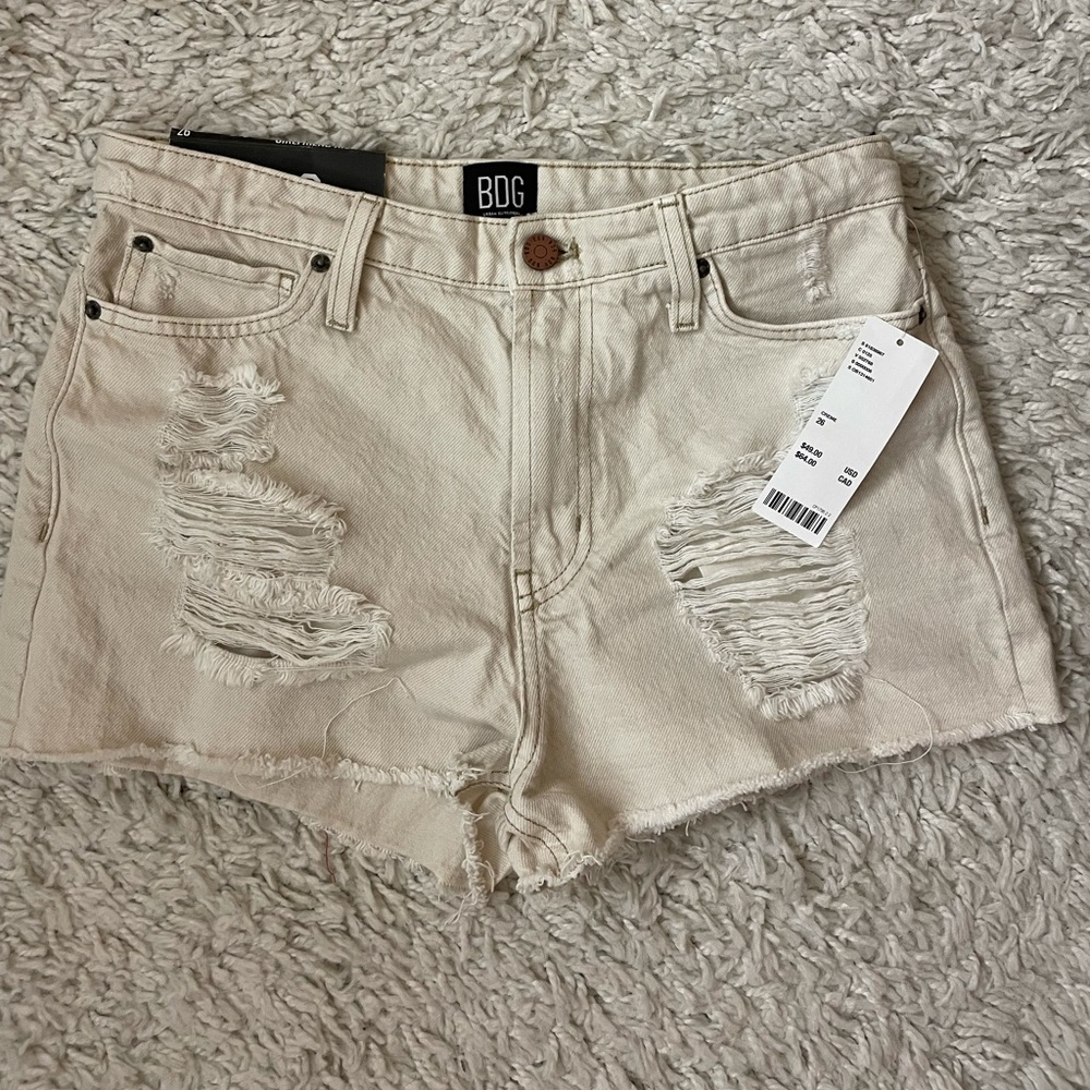 URBAN OUTFITTERS SHORTS